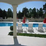 Chateau Del Mar
