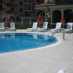 Chateau Del Mar 아파트 써니비치