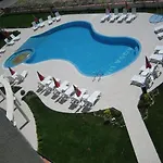 Chateau Del Mar 아파트 써니비치