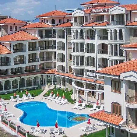 Chateau Del Mar 아파트 *
