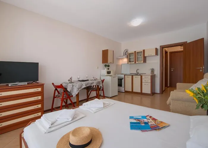 Chateau Del Mar * Sluneční pobřeží