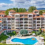 Chateau Del Mar *
