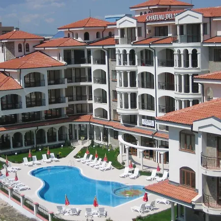 Chateau Del Mar Апартаменты *