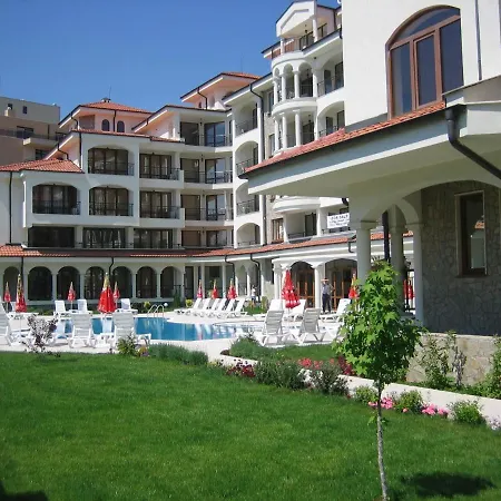 Апартаменты Chateau Del Mar *