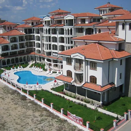 Апартаменты Chateau Del Mar *