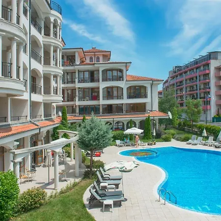 Апартаменты Chateau Del Mar *