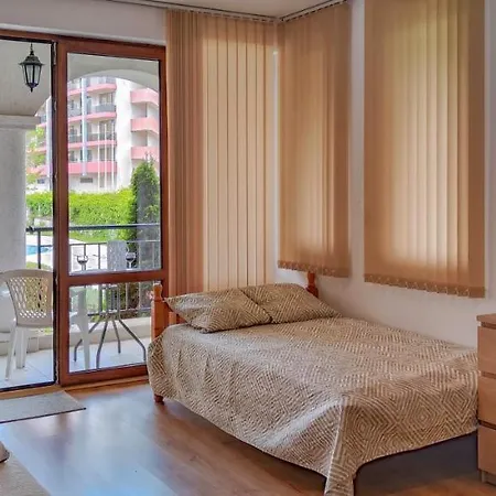 Chateau Del Mar Апартаменты Солнечный берег