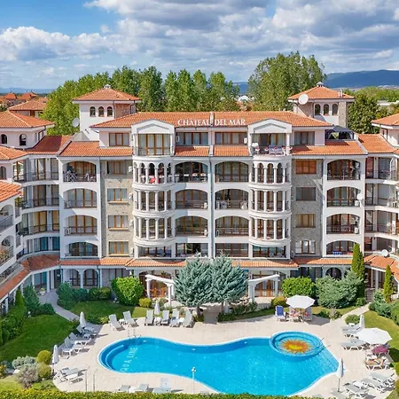 Chateau Del Mar *
