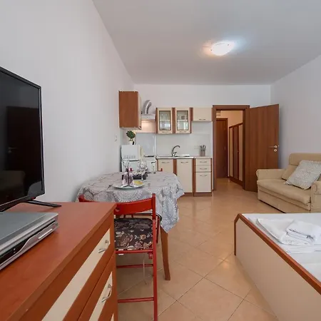 Apartman Chateau Del Mar Napospart