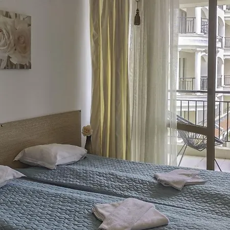 Chateau Del Mar Apartman Napospart